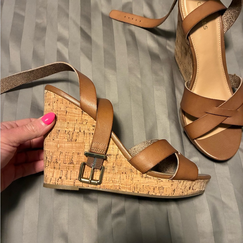 NEW Express wedges